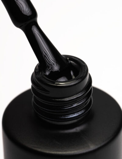 3002_pure_black_gelpolish_majida (1)